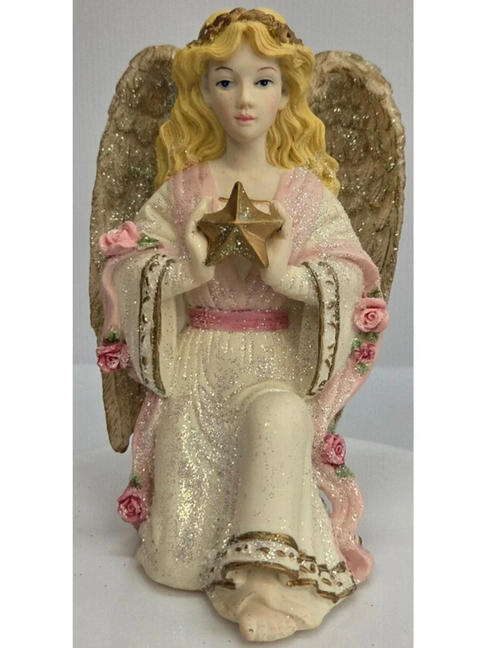 Dillard’s Kneeling Iced Angels Set 4 Figures 6” Hand Painted Christmas Decor VTG